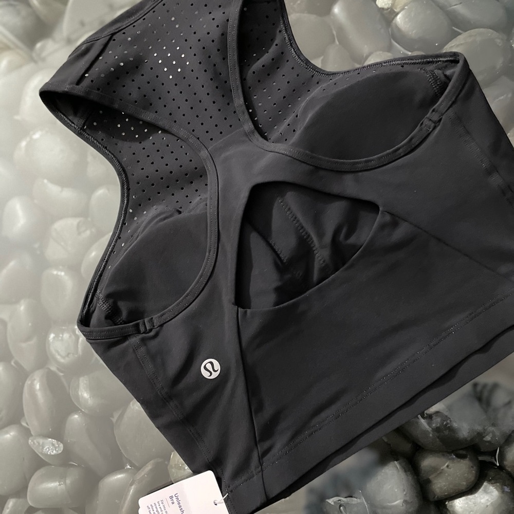 Lululemon Sports Bra - Picture 3 of 5